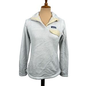 Patagonia Women’s Light Gray Fleece Pullover with Cream Trim